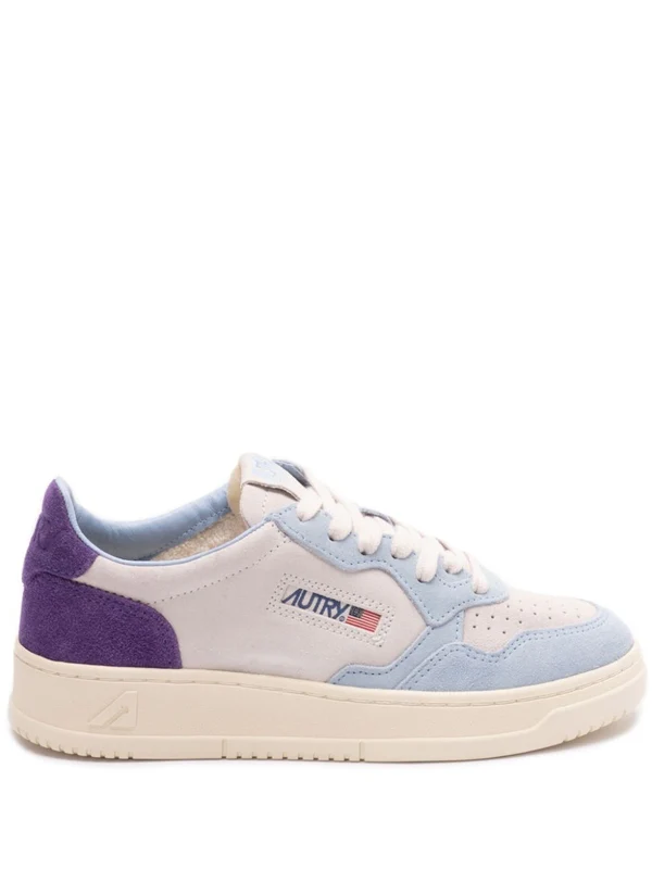 Medalist Low Top Sneakers