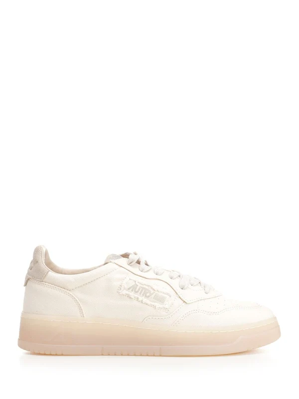 Medalist Low-top Sneakers